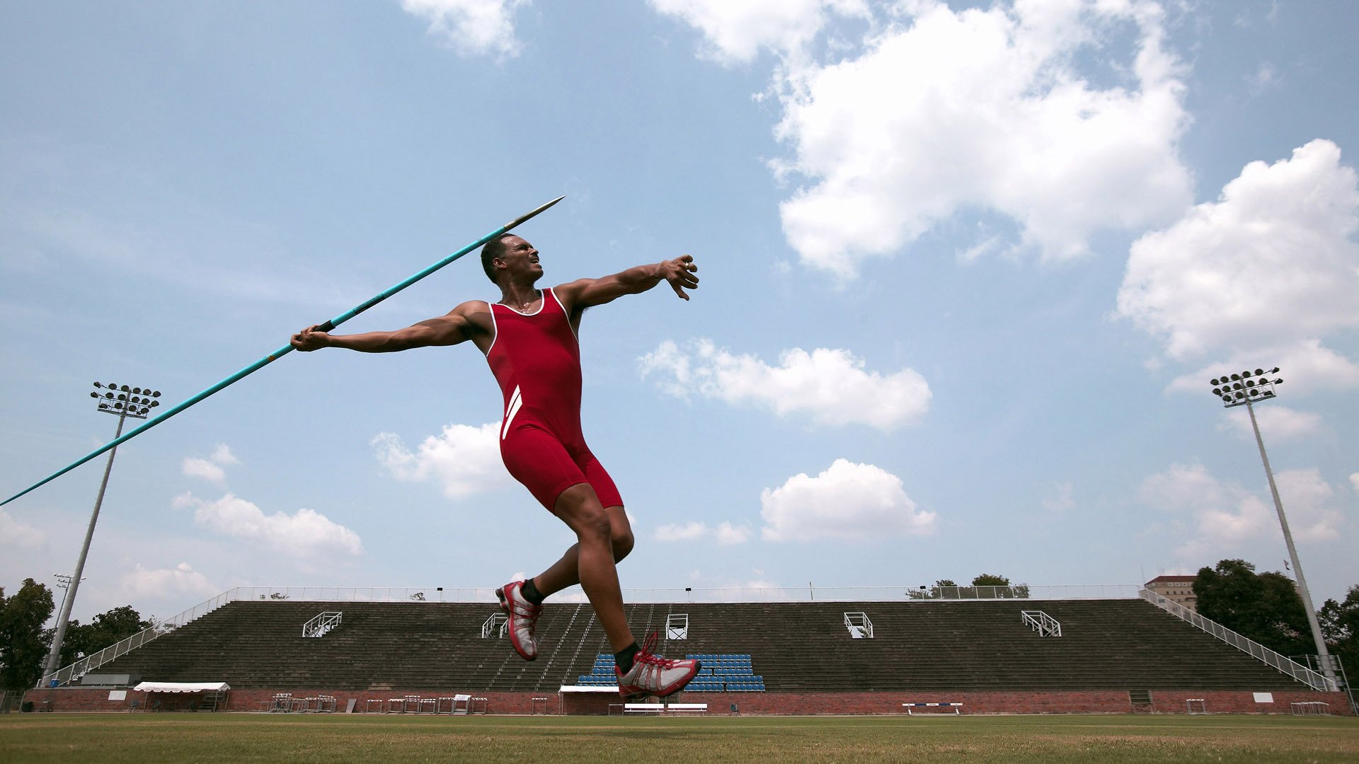火箭外援社交平台与球迷深夜互动，火箭队新援
